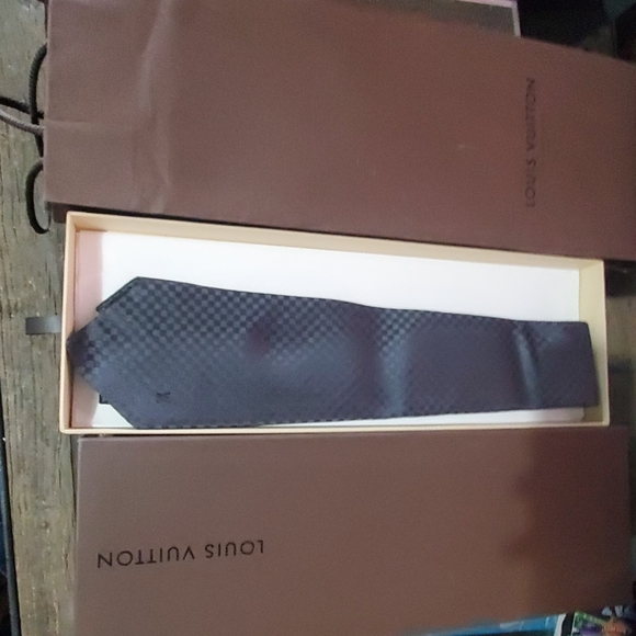 Louis Vuitton Other - Necktie